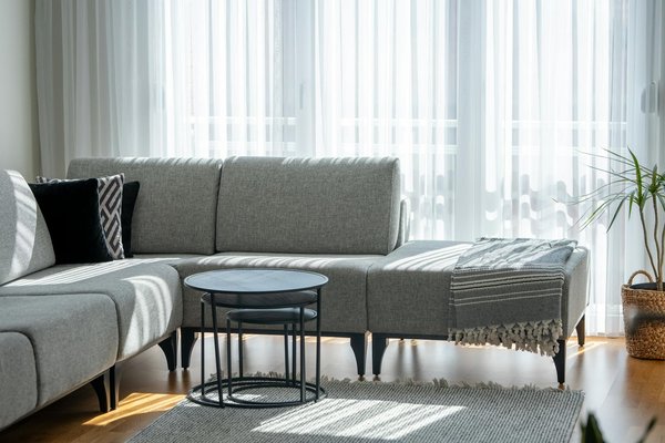 Optimisez l'Espace dans votre Petite Salle de Bain : Astuces et Meubles Indispensables